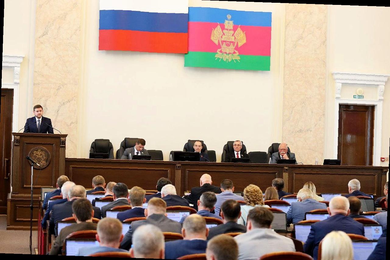 «Виктор Тепляков участвовал в заседании кубанской Думы»