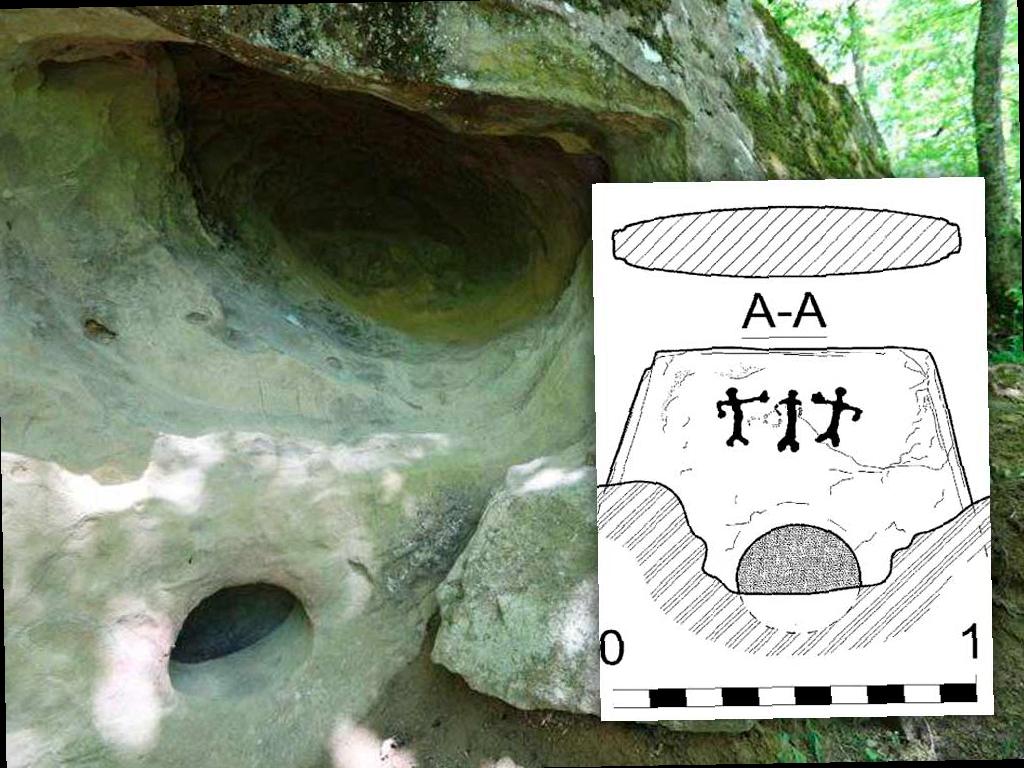 Уникальный барельеф с танцующими фигурами обнаружен на дольмене в Сочи