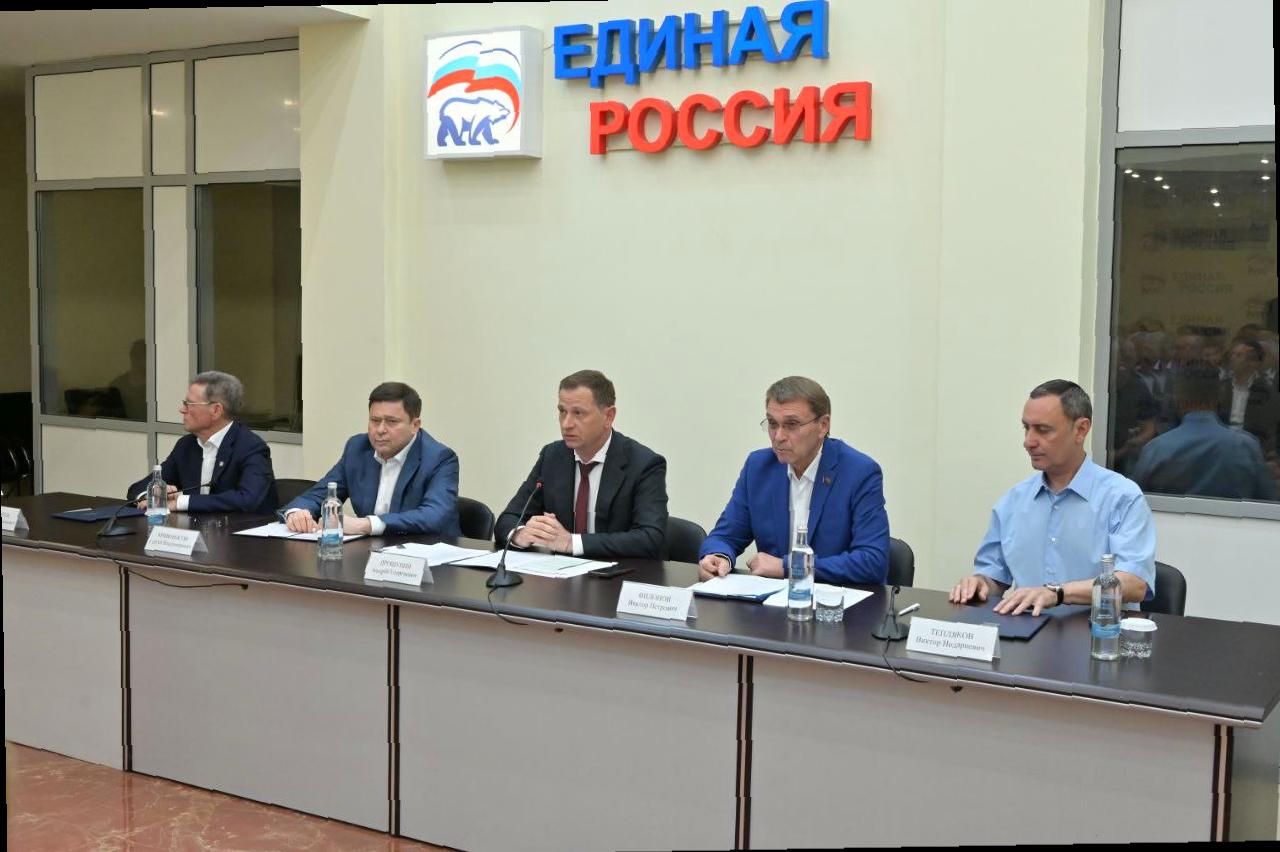 «Виктор Тепляков участвовал в заседании политсовета ‘Единой России'»