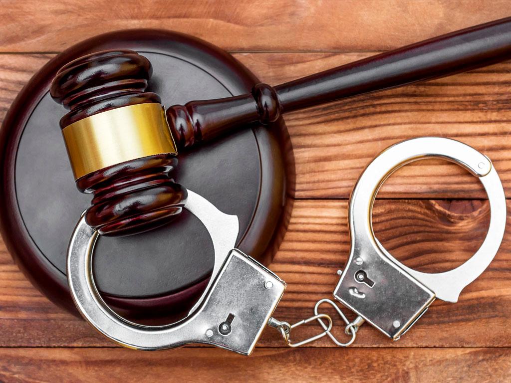 В Адлере задержали 19-летнего приезжего, который ограбил прохожего