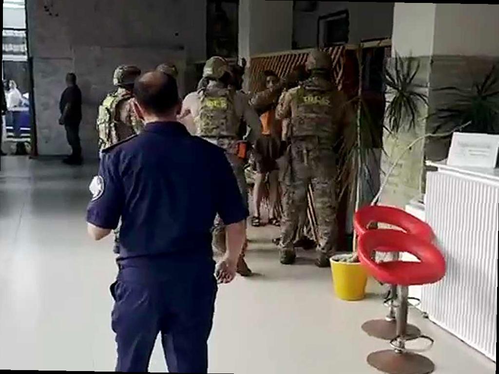 В Сочи арестовали мать и сына по обвинению в экстремизме