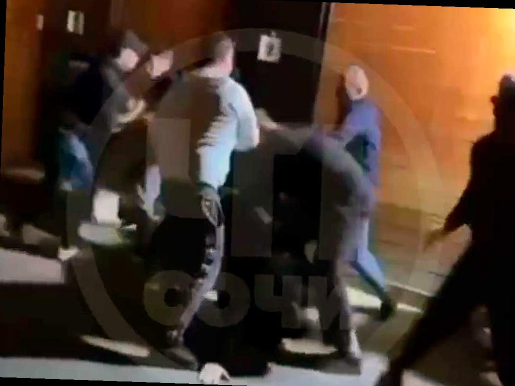 Массовая драка в Сочи с ножом: полиция успокоила ситуацию