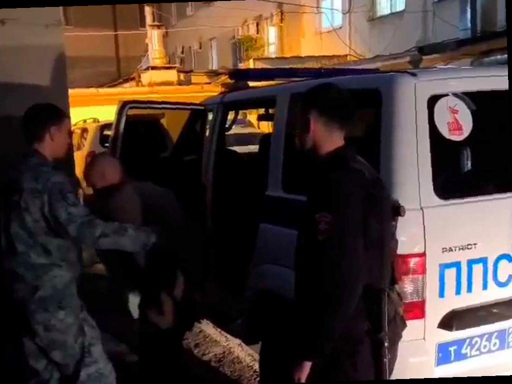 В Сочи подозреваемый попытался сбежать от полиции по реке
