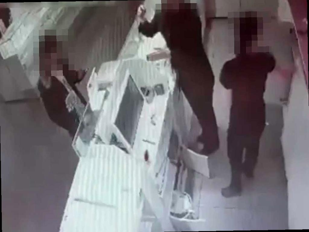 В Сочи курьер похитил посылку с золотыми украшениями