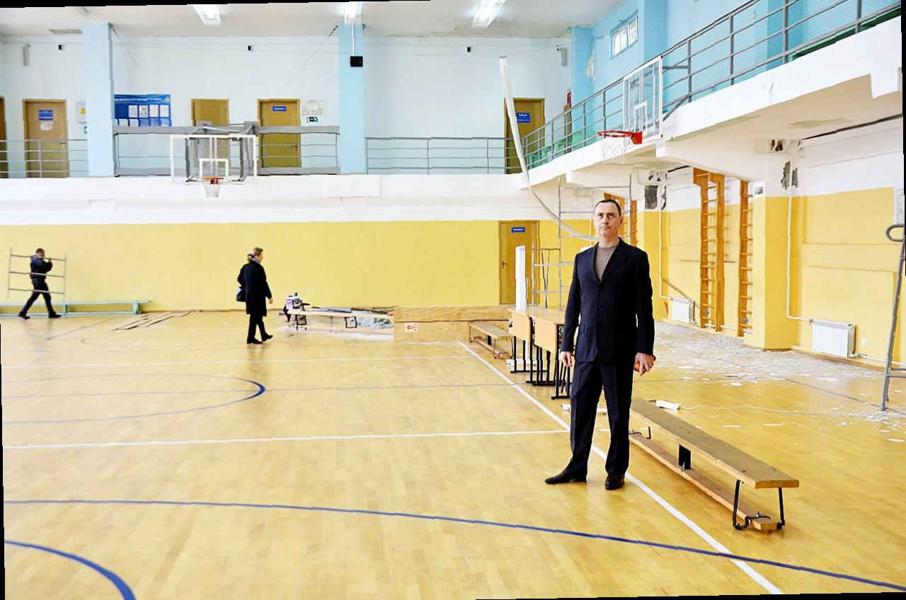 «Виктор Тепляков посетил спортивный комплекс Сочинского университета»