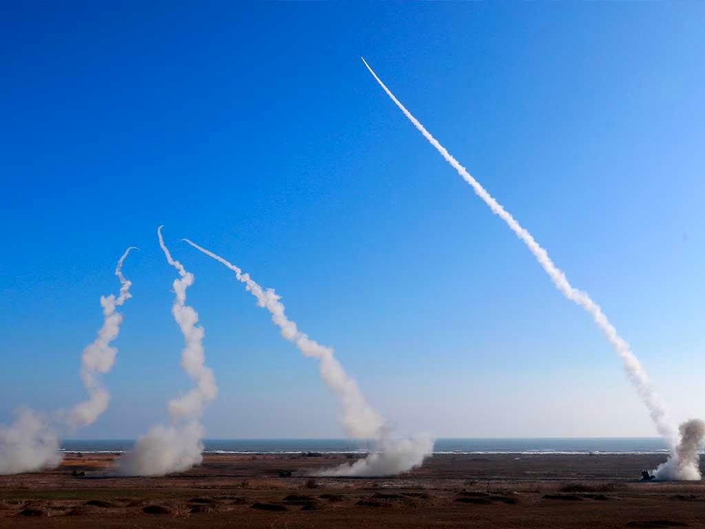 Военные устроят учебные стрельбы в акватории Морского порта Сочи