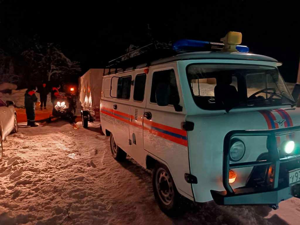 В Сочи спасатели помогли энергетикам добраться до поврежденной ЛЭП