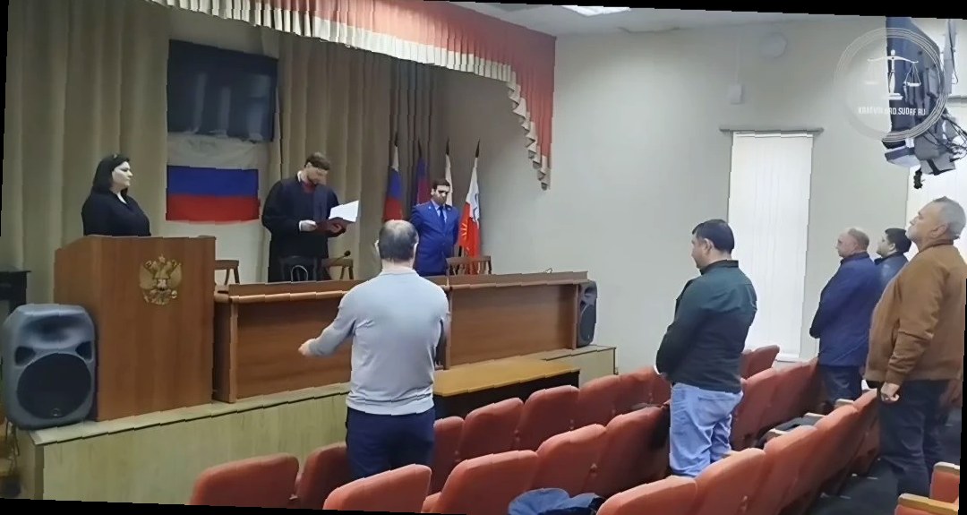 В Сочи осудили полицейских за избиение мужчины на пляже