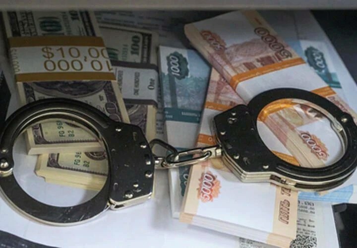 Бывшие полицейские в Сочи получили до 12 лет колонии за взятку