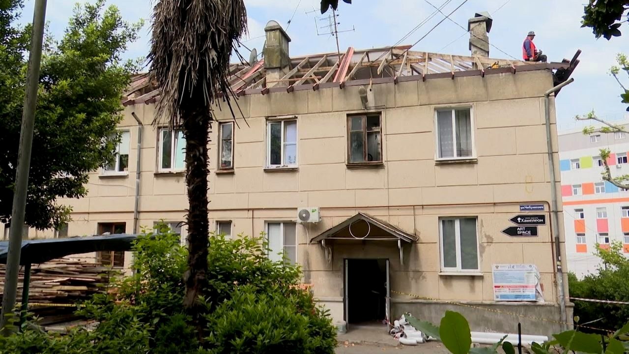 Ремонт 10 многоквартирных домов завершён в Сочи