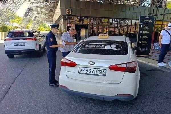Ужесточение контроля за нелегальными таксистами в Сочи