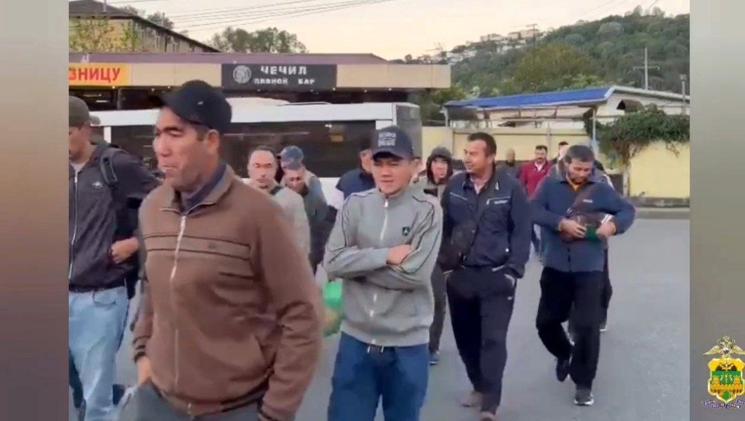 Более 200 иностранцев доставлены в полицию после рейдов на стройках Сочи